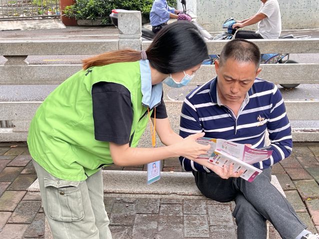 三鄉(xiāng)鎮(zhèn)開展“禁毒宣傳進(jìn)公園，人人參與共防毒”活動圖片1.JPG